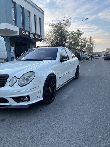 Mercedes E 240 2002, 289,000 km - 2.6 l - Bakı