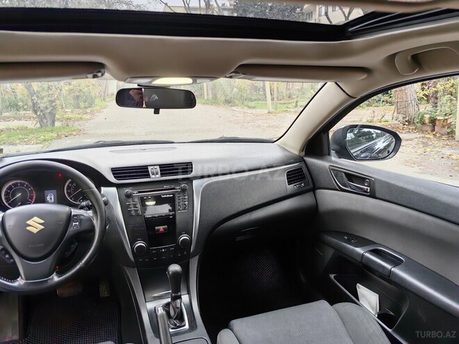 Suzuki Kizashi 2010, 207,000 km - 2.4 l - Bakı