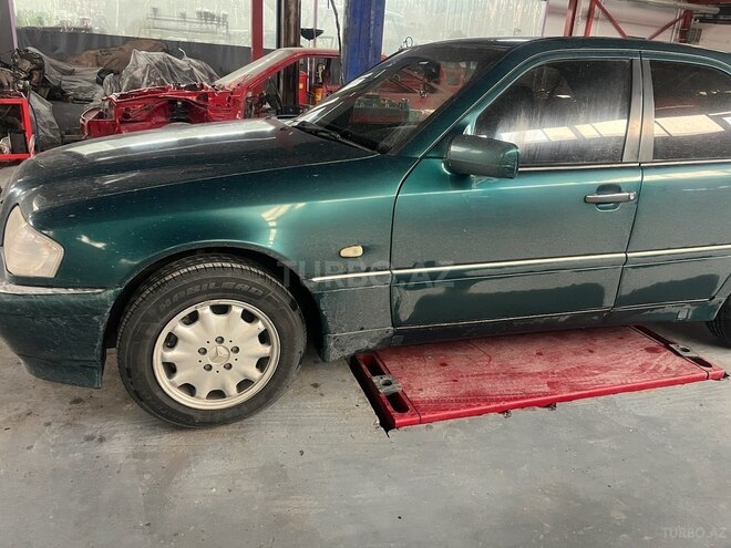 Mercedes C 180 1997, 387,000 km - 1.8 l - Bakı