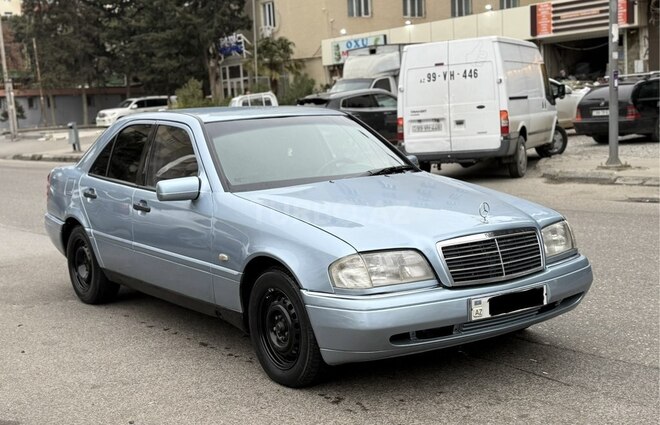 Mercedes C 180 1995, 354,362 km - 1.8 л - Bakı