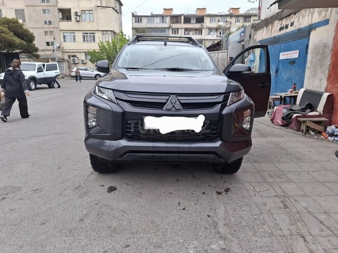 Mitsubishi L200 2021, 95,611 km - 2.5 л - Bakı