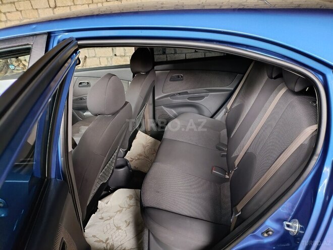 Kia Rio 2008, 190,000 km - 1.4 l - Ucar