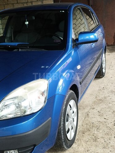 Kia Rio 2008, 190,000 km - 1.4 l - Ucar