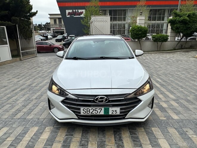 Hyundai Elantra 2018, 112,000 km - 2.0 l - Bakı