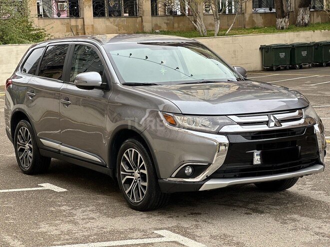 Mitsubishi Outlander 2015, 236,574 km - 2.4 л - Bakı