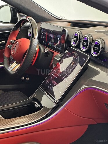 Mercedes C 63 S AMG-17