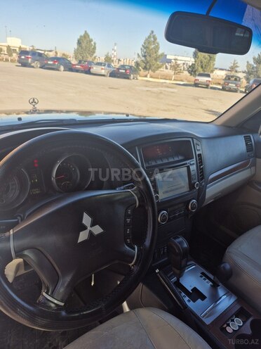 Mitsubishi Pajero 2007, 216,260 km - 3.0 l - Sumqayıt