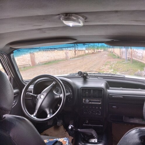 GAZ 3110 2005, 300,000 km - 2.4 l - Şirvan