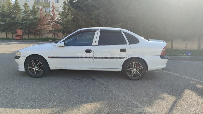 Opel Vectra 1998, 527,000 km - 1.8 l - Sumqayıt