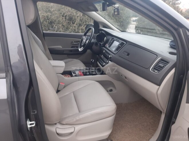Kia Carnival 2015, 230,000 km - 2.2 l - Bakı