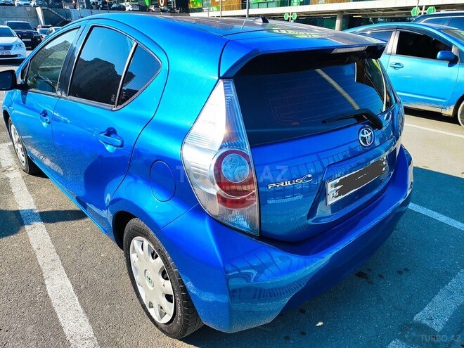 Toyota Prius C 2014, 192,000 km - 1.5 л - Bakı