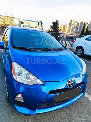Toyota Prius C 2014, 192,000 km - 1.5 л - Bakı