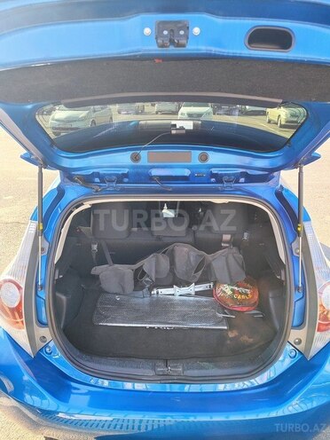 Toyota Prius C 2014, 192,000 km - 1.5 л - Bakı