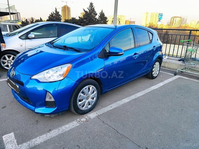 Toyota Prius C 2014, 192,000 km - 1.5 л - Bakı