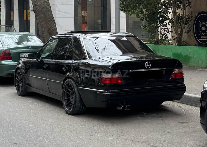 Mercedes E 280 1993, 350,000 km - 2.8 l - Bakı