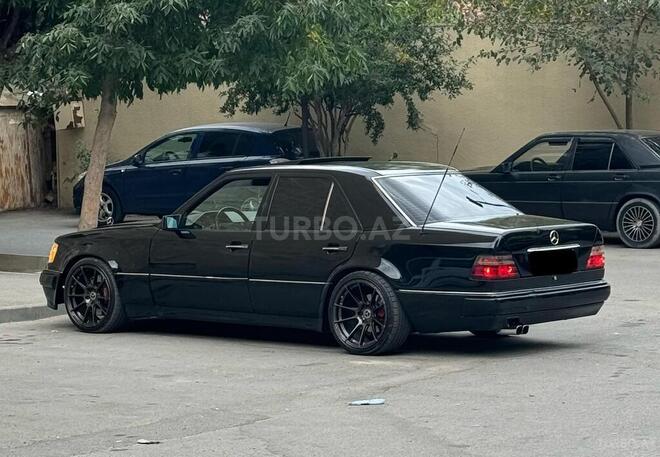 Mercedes E 280 1993, 350,000 km - 2.8 l - Bakı