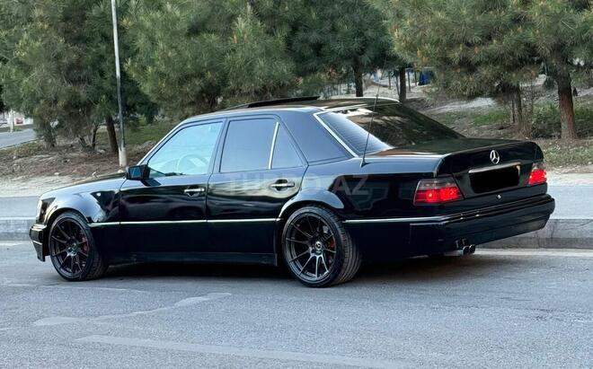 Mercedes E 280 1993, 350,000 km - 2.8 l - Bakı