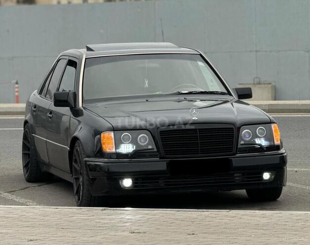 Mercedes E 280 1993, 350,000 km - 2.8 l - Bakı