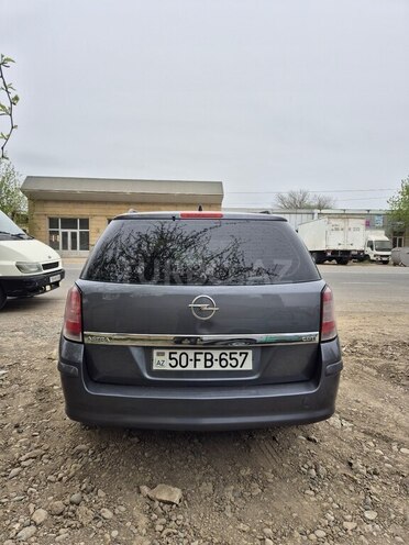 Opel Astra 2006, 170,600 km - 1.3 l - Salyan
