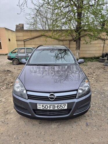 Opel Astra 2006, 170,600 km - 1.3 l - Salyan