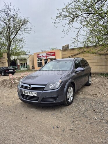 Opel Astra 2006, 170,600 km - 1.3 l - Salyan