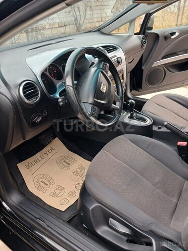 SEAT Leon-17