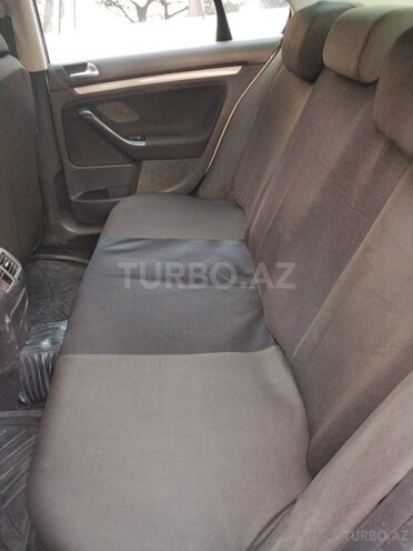 Volkswagen Jetta 2010, 271,000 km - 1.6 l - Bakı