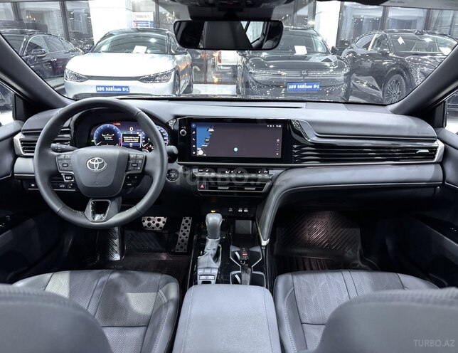 Toyota Camry-8