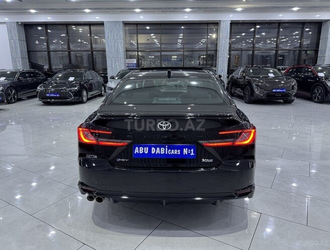Toyota Camry-7