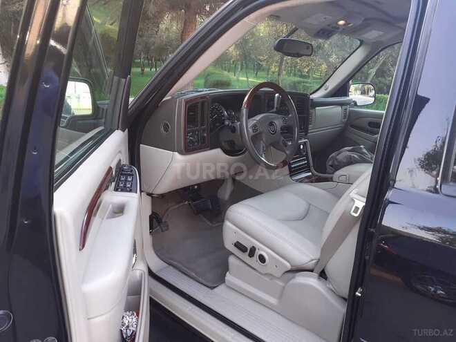 Cadillac Escalade-7