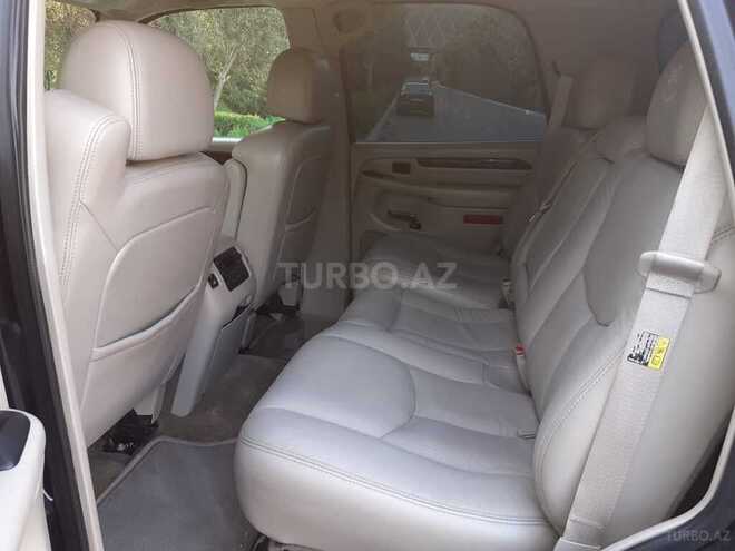 Cadillac Escalade-9