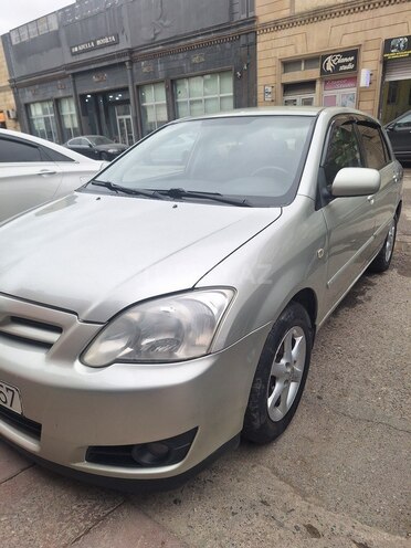 Toyota Corolla 2006, 220,000 km - 1.4 l - Bakı