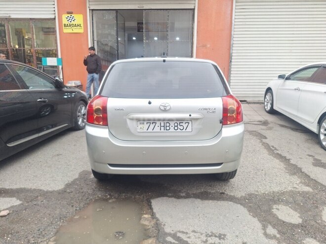 Toyota Corolla 2006, 220,000 km - 1.4 l - Bakı