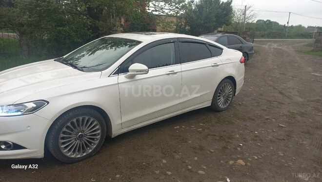 Ford Fusion (North America) 2014, 200,000 km - 2.0 l - Masallı