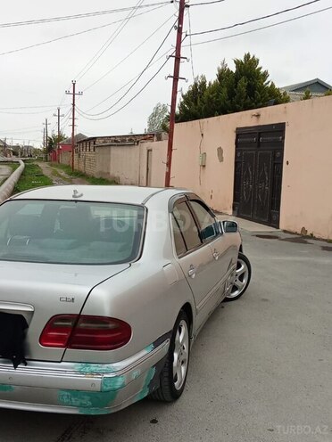 Mercedes E 220 d 2001, 456,820 km - 2.2 л - Bakı