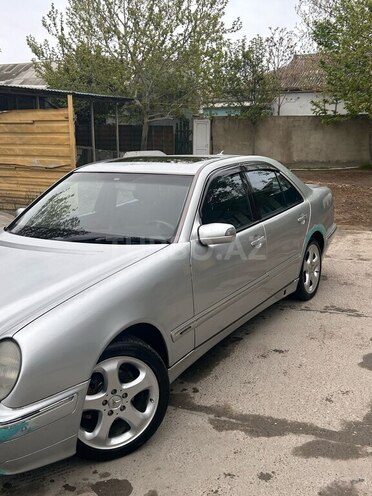 Mercedes E 220 d 2001, 456,820 km - 2.2 л - Bakı