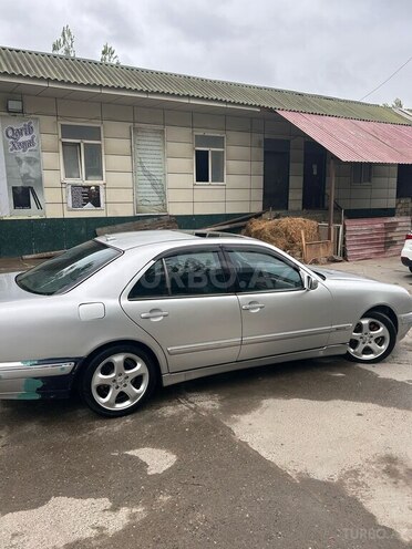 Mercedes E 220 d 2001, 456,820 km - 2.2 л - Bakı