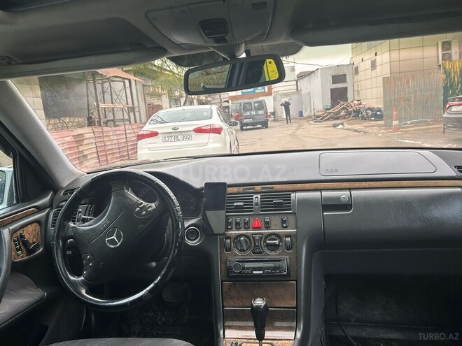 Mercedes E 220 d 2001, 456,820 km - 2.2 л - Bakı