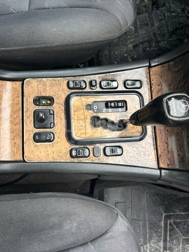 Mercedes E 220 d 2001, 456,820 km - 2.2 л - Bakı