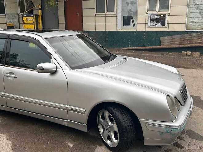 Mercedes E 220 d 2001, 456,820 km - 2.2 л - Bakı