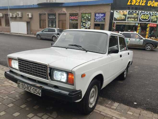 LADA (VAZ) 2107 2006, 87,665 km - 1.6 l - Salyan