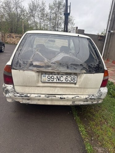 Mitsubishi Lancer 1997, 250,000 km - 1.3 l - Quba