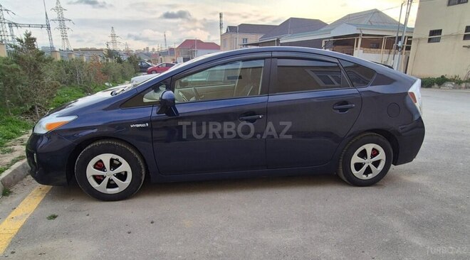 Toyota Prius 2013, 200,000 km - 1.8 l - Bakı