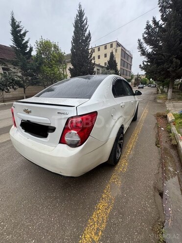 Chevrolet Aveo-6