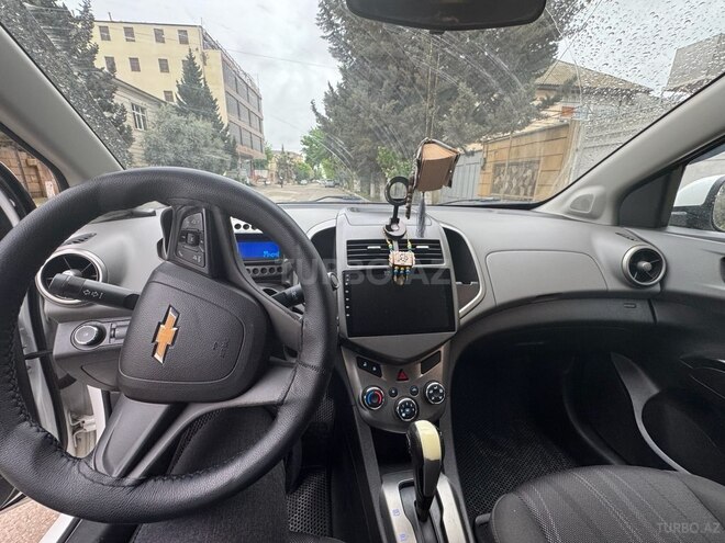Chevrolet Aveo-9