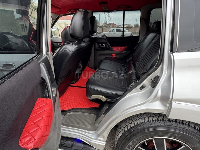 Mitsubishi Pajero 2003, 295,000 km - 3.0 л - Sumqayıt