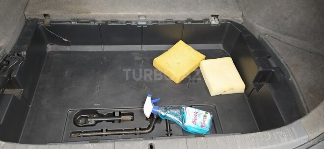 Toyota Prius 2005, 287,000 km - 1.5 l - Yevlax