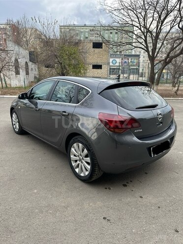Opel Astra 2012, 186,000 km - 1.6 l - Gəncə