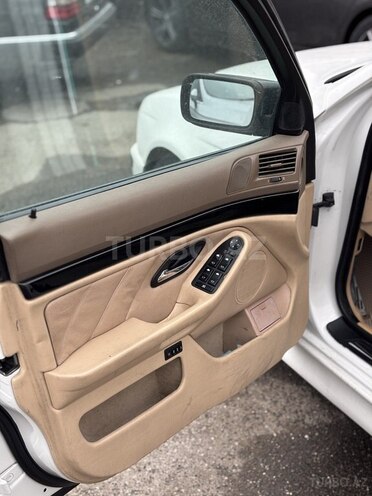 BMW 530 2001, 280,000 km - 3.0 l - Bakı