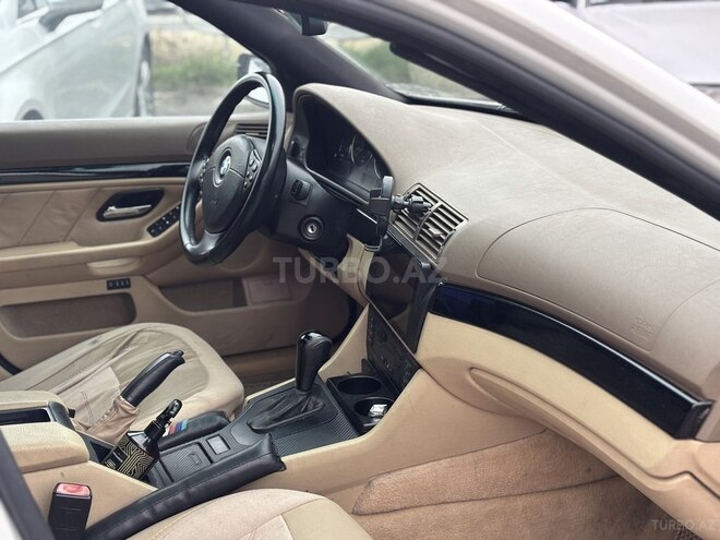 BMW 530 2001, 280,000 km - 3.0 l - Bakı